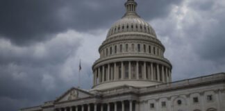 Congreso de EEUU aprobó una medida provisional para mantener el Gobierno abierto 45 días