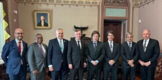 Milei se reúne con asesores de Biden en la Casa Blanca