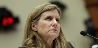 Renuncia la presidenta de una universidad de EEUU por polémico testimonio antisemita