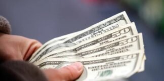 Hombre estafó por más de un millón de dólares a usuarios de citas