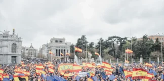 España: Miles de personas protestan contra la amnistía y Pedro Sánchez