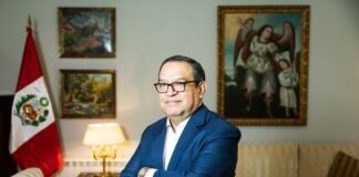 Primer ministro de Perú renuncia tras acusaciones de corrupción