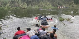 Migrantes insisten en cruzar a EEUU por el río Bravo pese a las crecientes deportaciones