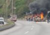 Un camión se incendió en la salida de Caricuao