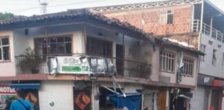 Atentado con moto bomba deja dos heridos en Colombia