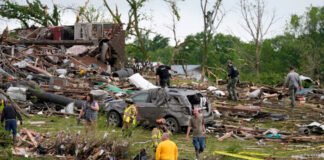 Reportan al menos cuatro muertos por tornados y tormentas en Iowa, EEUU