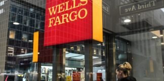 Wells Fargo despidió a más de 12 empleados por fingir que trabajaban