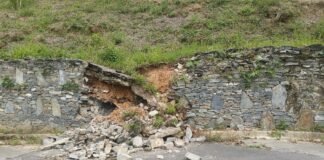 Altos Mirandinos | Coletazo de Beryl provocó caída de muro que dejó sin agua al sector El Carmen de Los Salias