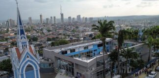 Al menos dos muertos y 22 heridos al derrumbarse un santuario en Brasil