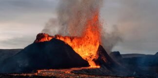 Erupción del volcán Sundhnúkur en Islandia activa el estado de emergencia
