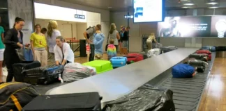 Muere mujer en aeropuerto de Chicago al quedar atrapada en cinta de equipajes