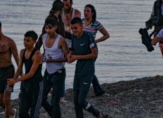 Máxima tensión: Marruecos despliega tropas y España se prepara