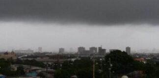 Un fallecido y varios sectores inundados dejan lluvias en Maracaibo