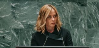 Giorgia Meloni insta a «no quedarse de brazos cruzados» ante crisis venezolana