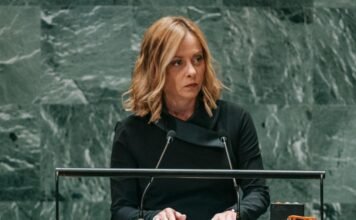 Giorgia Meloni: línea dura en la política migratoria de Italia