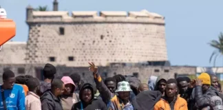 Con cifra nunca antes vista, casi 500 inmigrantes ilegales en 8 embarcaciones llegaron a Lanzarote en un solo dia