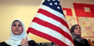 El voto musulmán, ‘feliz’ con la candidatura de Kamala