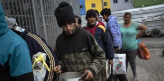 La pobreza se dispara en Argentina al 52,9% de la población: «Hay una crisis social»