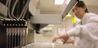 Científicos británicos desarrollan la primera vacuna contra el cáncer de ovario