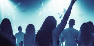 Ex aliada LGBTQ es despedida de la universidad tras convertirse al cristianismo