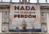 Uso de IA en supuesta lona “Nada por lo que pedir perdón” en el Palacio Real de Madrid