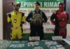 Policías disfrazados de superhéroes atrapan a vendedores de drogas en Perú