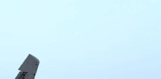 Azerbaiyán Airlines dice que el avión sufrió «interferencias físicas y técnicas externas»