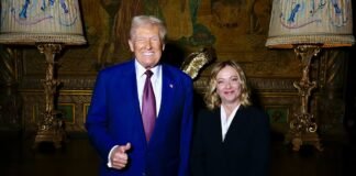 La primera ministra italiana, Giorgia Meloni, llega a Mar-a-Lago para una cena con el presidente electo Donald Trump