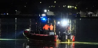 Operación de búsqueda tras accidente aéreo que involucra a nave comercial con 64 personas a bordo