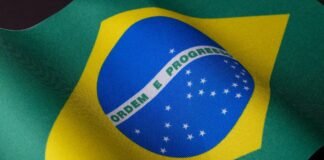 Brasil denuncia el uso de esposas contra ciudadanos deportados desde EE.UU.