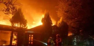 Los incendios que han arrasado barrios enteros en Los Ángeles llegan a las colinas de Hollywood y ya han causado la muerte de al menos 5 personas