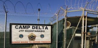 El Pentágono preparará 30 mil camas en Guantánamo para enviar a migrantes