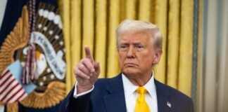 Trump restringe acceso a Venezuela de tecnología estadounidense: denomina «adversario extranjero» al «régimen de Maduro»