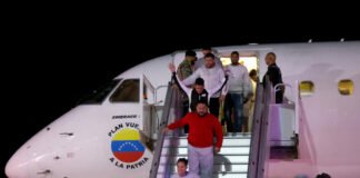 Estados Unidos deportó a «Leito Oficial» a Venezuela (+ Fotos)