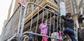 Hoteles de Nueva York usados para acoger inmigrantes despedirán a casi todos sus empleados