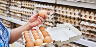 Empeora la crisis de huevos en EEUU: Drástico aumento de precios y mayor escasez