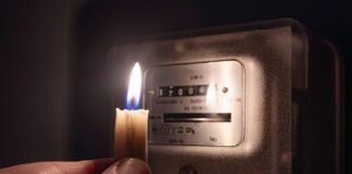 La demanda de generadores, velas y camping gas se dispara tras el apagón en España