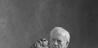 Muere Mario Vargas Llosa, escritor y Premio Nobel de Literatura