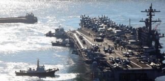 El portaaviones Carl Vinson se prepara para más ataques contra los hutíes en Yemen