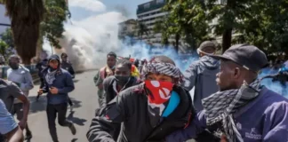 Las autoridades de Kenia ordenan a televisiones y radios que dejen de cubrir las protestas