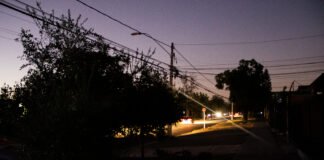Apagón en Chile deja sin servicio a más de 65 mil hogares