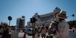 Italia afronta su primera ola de calor del verano con picos de 40 grados en el sur e islas