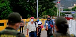 Venezuela anuncia el cierre de sus pasos fronterizos durante 48 horas por comicios locales