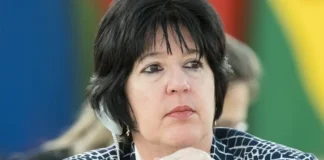 En Cuba No hay mendigos, sino personas disfrazadas de mendigo” la frase con la que dimitio Ministra Cubana