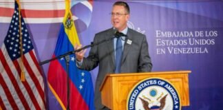 James Story califica como una »fábula» las teorías de una invasión de EE.UU. a Venezuela