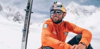 Polaco Andrzej Bargiel es el primero en bajar el «Monte Everest» esquiando y sin oxígeno