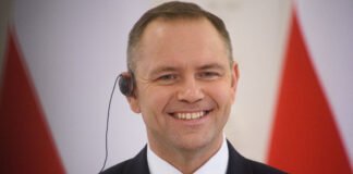 Polonia aprueba exención TOTAL de impuesto sobre la renta para familias con dos o más hijos