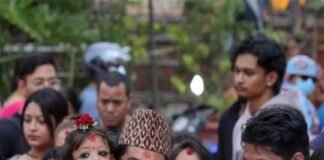 Nepal elige a una niña de dos años como su nueva “diosa viviente”