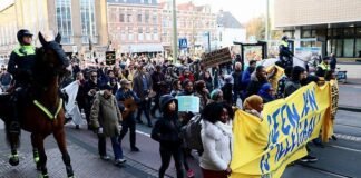 Miles de ciudadanos protestan en Ámsterdam contra la inmigración masiva