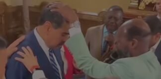 Pastores afines al régimen “bendijeron” a Maduro en Miraflores… y las redes estallan en plena tensión con Estados Unidos